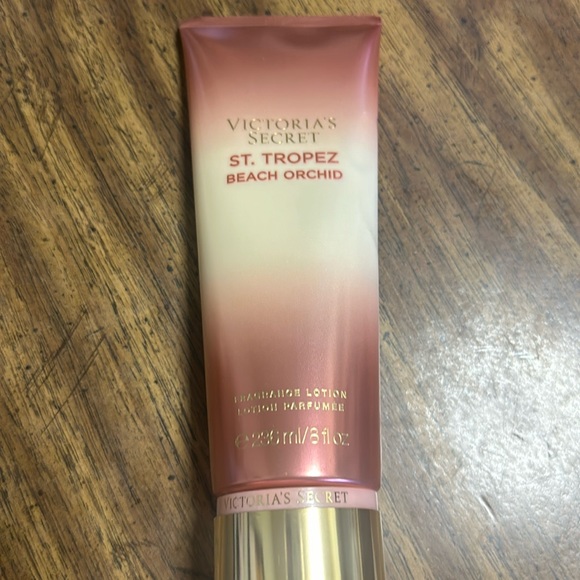 Victoria’s Secret Saint Tropez beach, orchid, lotion - Picture 1 of 1